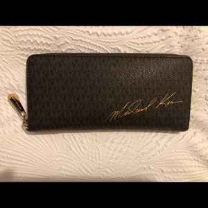Michael Kors Leather Travel Continental Wallet